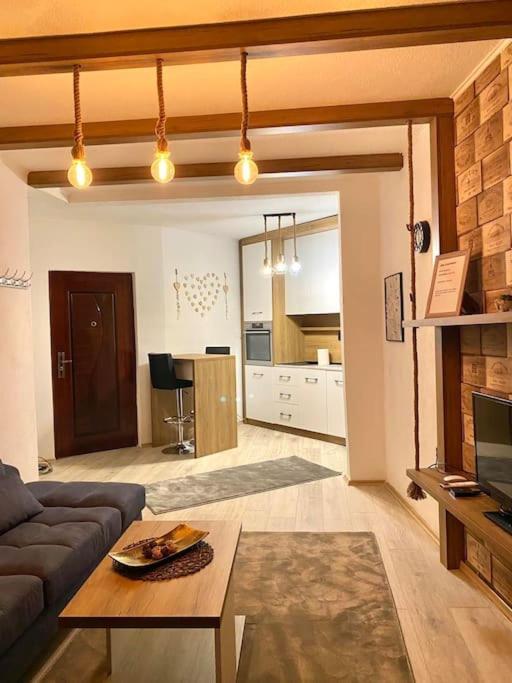 Nessi Apartment Приштина Экстерьер фото